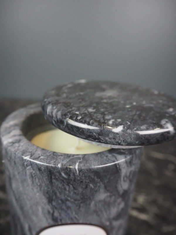 Marmol Itim candle fig & gardenia - Image 3