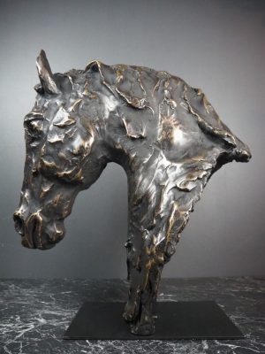 BALIUS Sculptured horse head B
