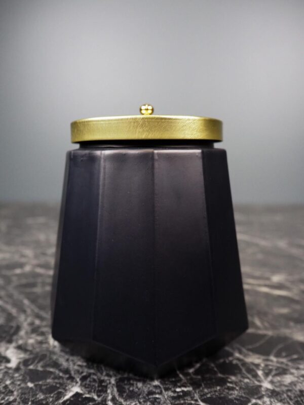 Monreal Polygonal candle