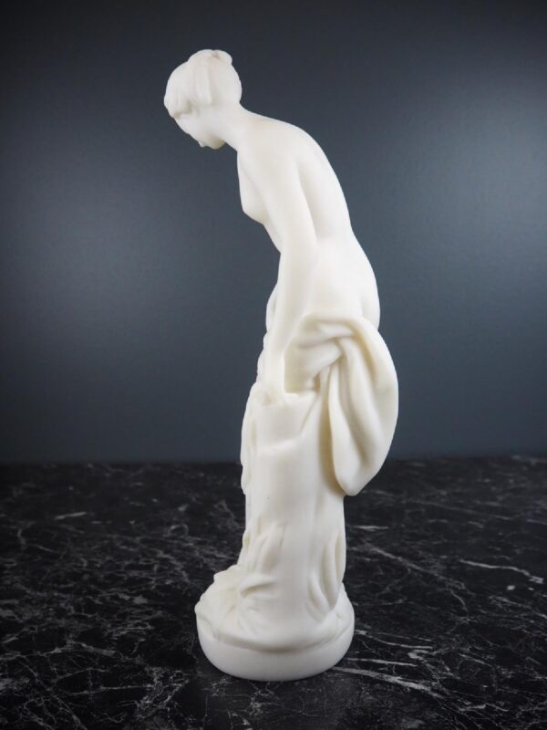 Venus white marble finish - Image 2