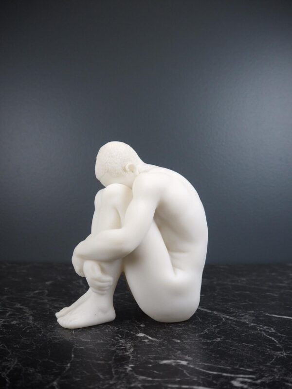 Atticus Man body marble finish