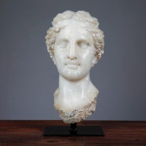Taranto Head white