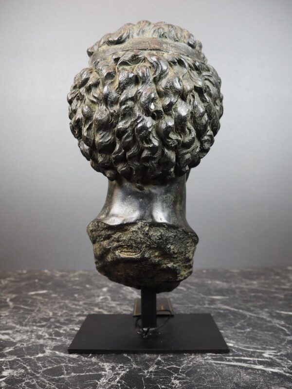 Taranto Head black - Image 3