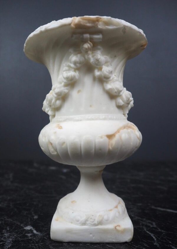 SML VASE PLNTR SPIRAL FLWRD WMA