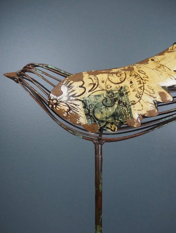 Bird on stand - Image 4