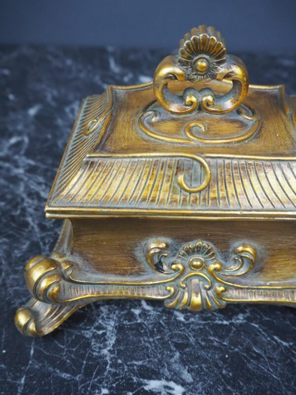Jewel Box - Image 3