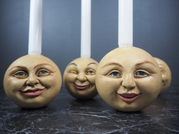 Small moonhead winking CH tabletop skintone ant - Image 3