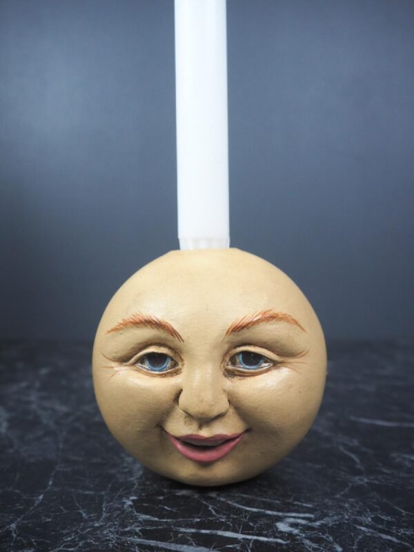 Small lady moonhead CH tabletop skintone ant