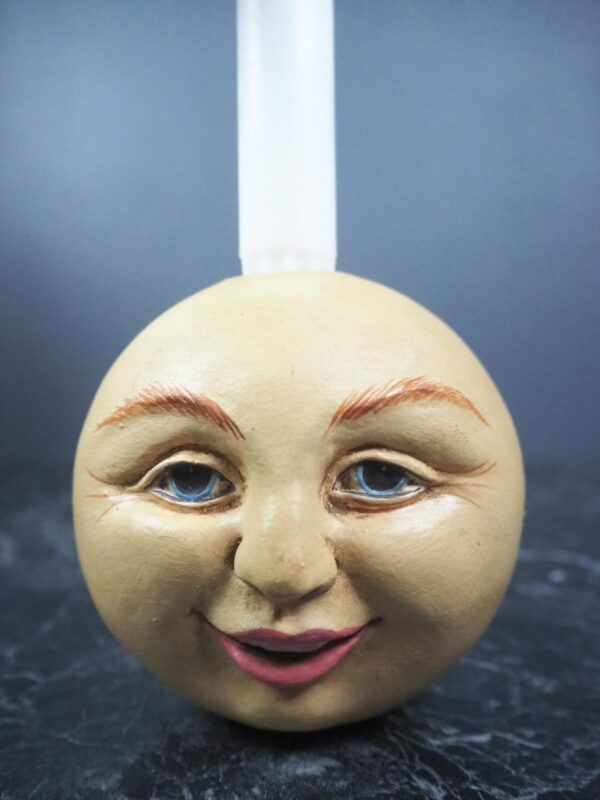 Small lady moonhead CH tabletop skintone ant - Image 3