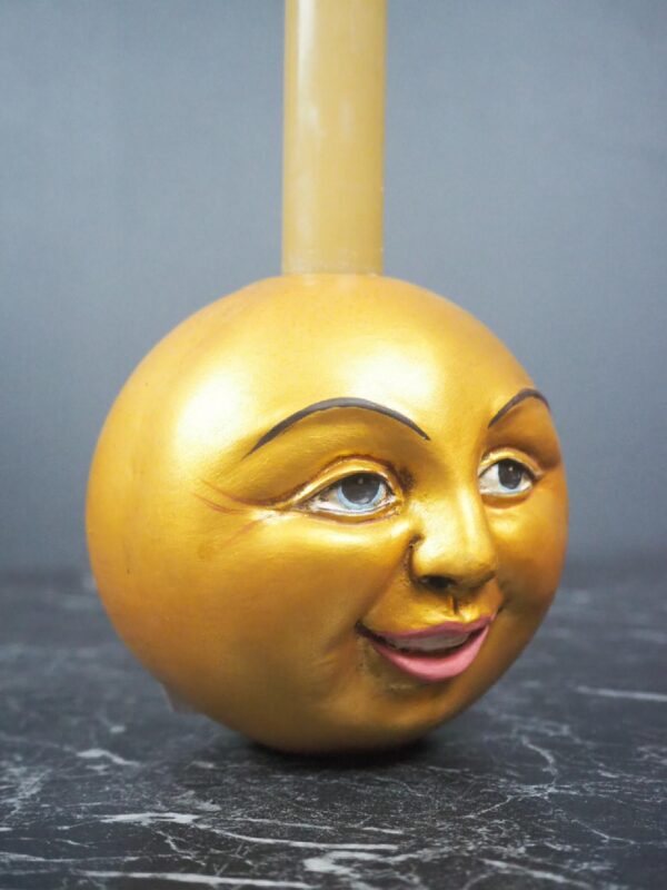 Small lady moonhead CH tabletop pearl gold ant - Image 2