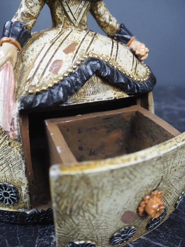Spanish Princess - Image 5