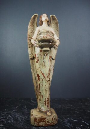 Stndg Monica W/ Urn RWDA