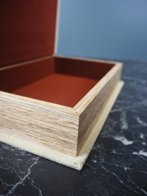 King Of Spade Book Box - Image 4