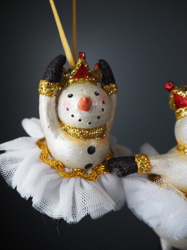 Snowrinas with White Fabskirt a/3 - Image 5
