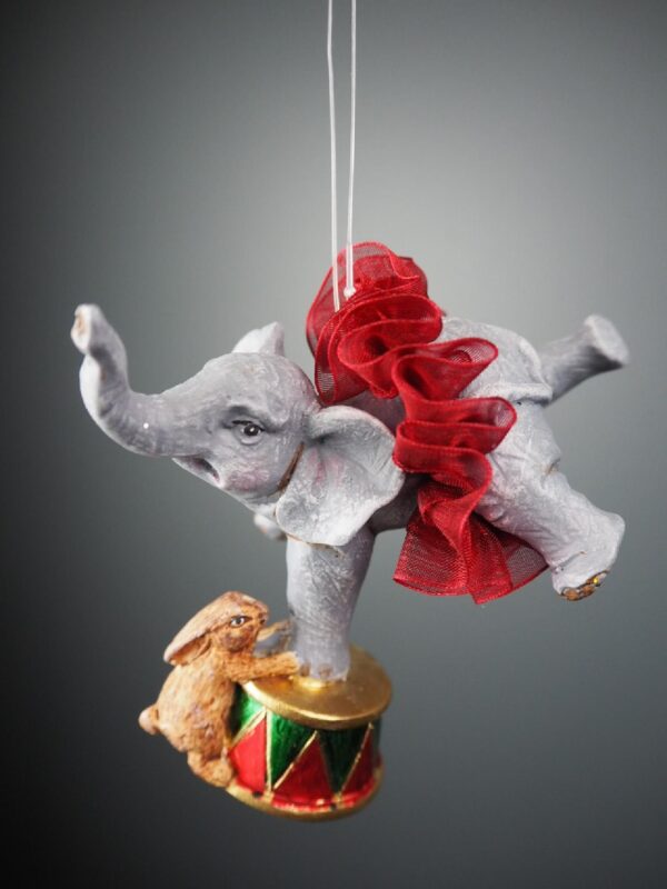 Circus elephant green & red fabskirt - Image 2