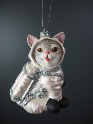 Astrocat in pearl white suit with silver glits
