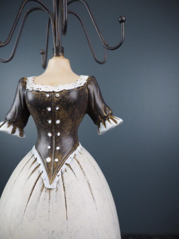 Lady Figurine - Image 2