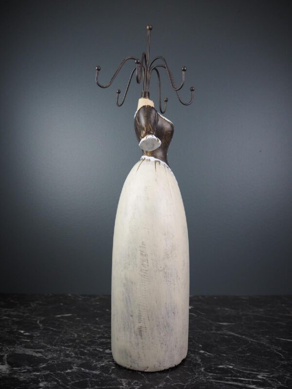 Lady Figurine - Image 3