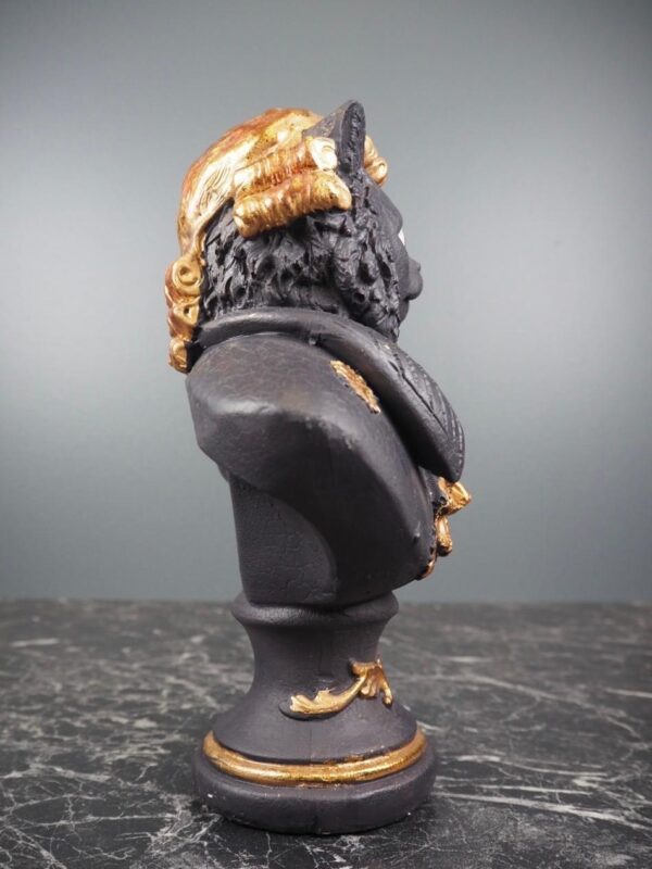 Cat Bust Figurine - Image 2