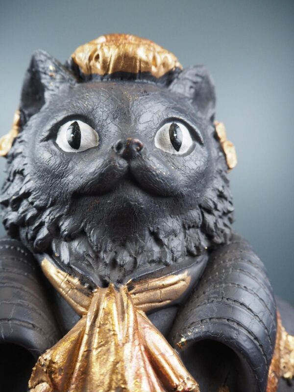 Cat Bust Figurine - Image 4