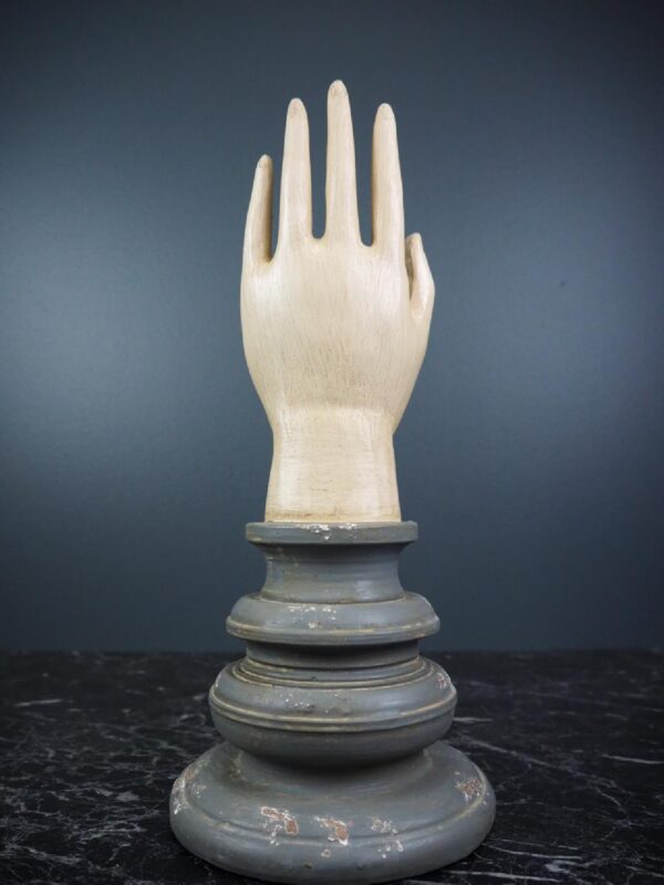 Hand Figurine - Image 3