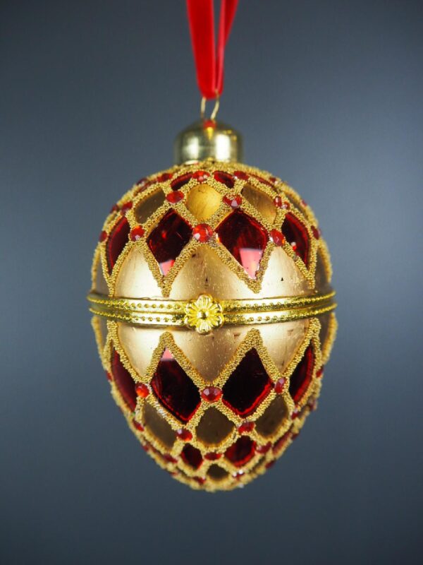 Glass egg box red 8,5 cm