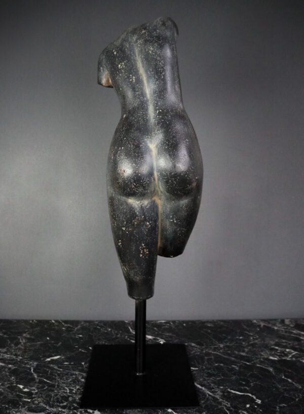 Venus on museum base Black stone finish - Image 4