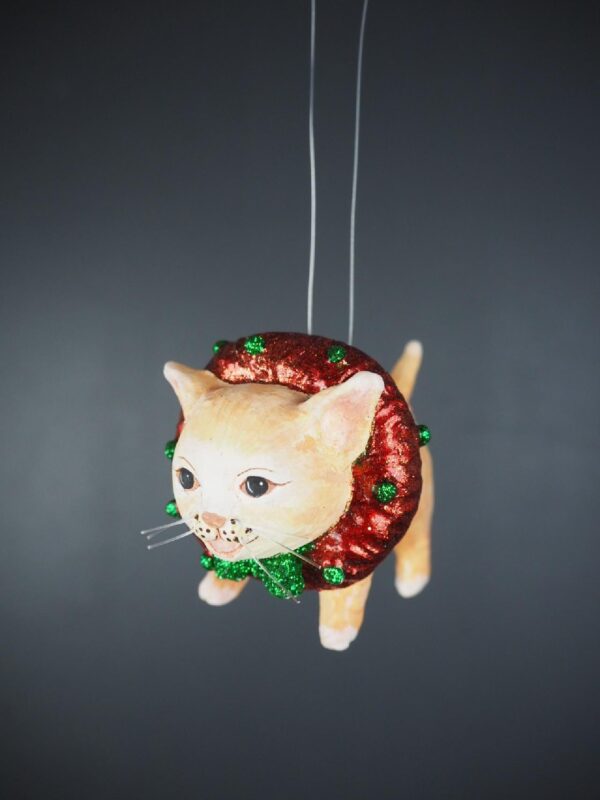 Christmas yellow cat w/ satin red