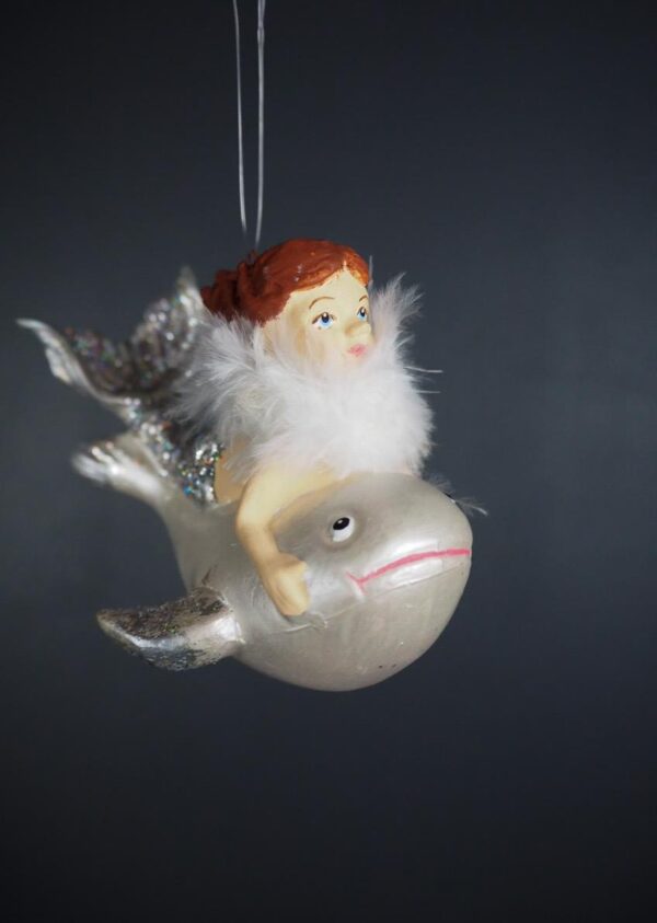 Little mermaid pearlwhite & silver glits w/ white neckpiece - Image 3