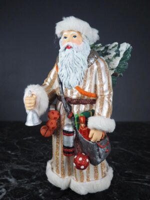 Big Santa w tree pearl strip champ