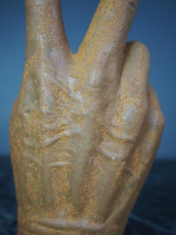 Hand Rusty - Image 5
