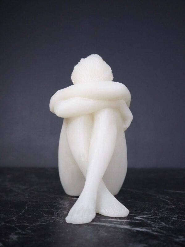 Aura in Marble White - Image 3