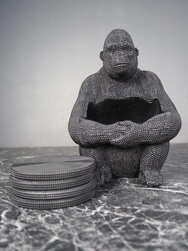 Orangutan 9" with coaster Matt Black - Image 4