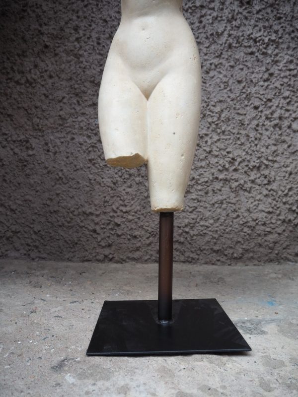 Venus Figure w Metal Base - Image 3
