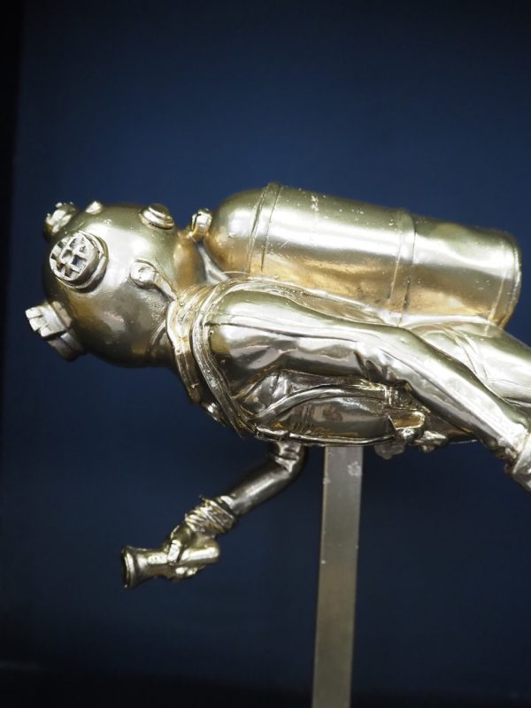 Diver on stand 14" Gold - Image 2