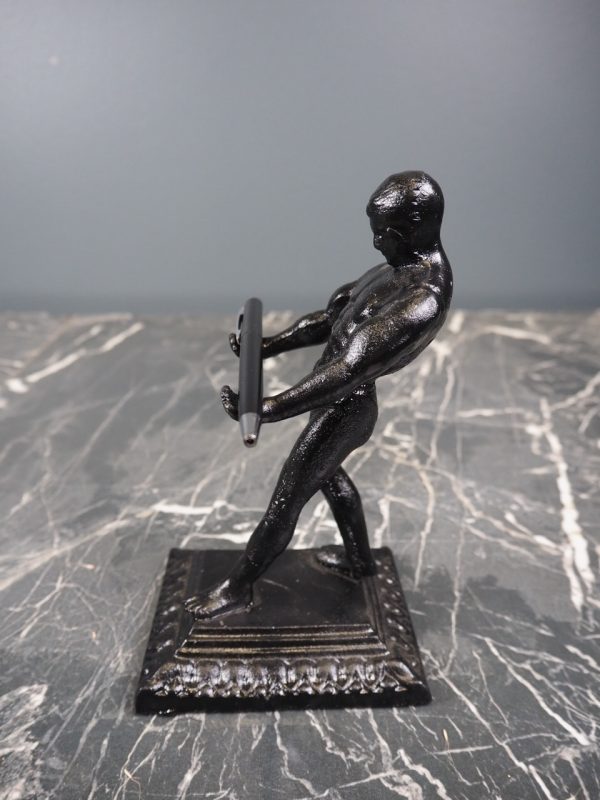 Strong man pen holder - Image 2