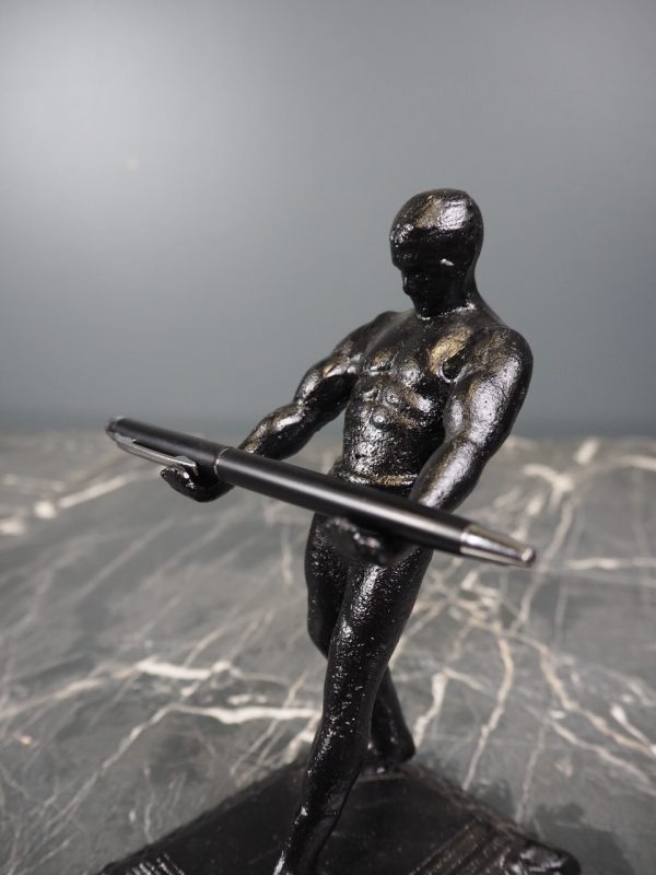 Strong man pen holder - Image 8