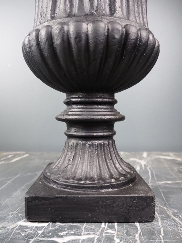 Urn - Image 4