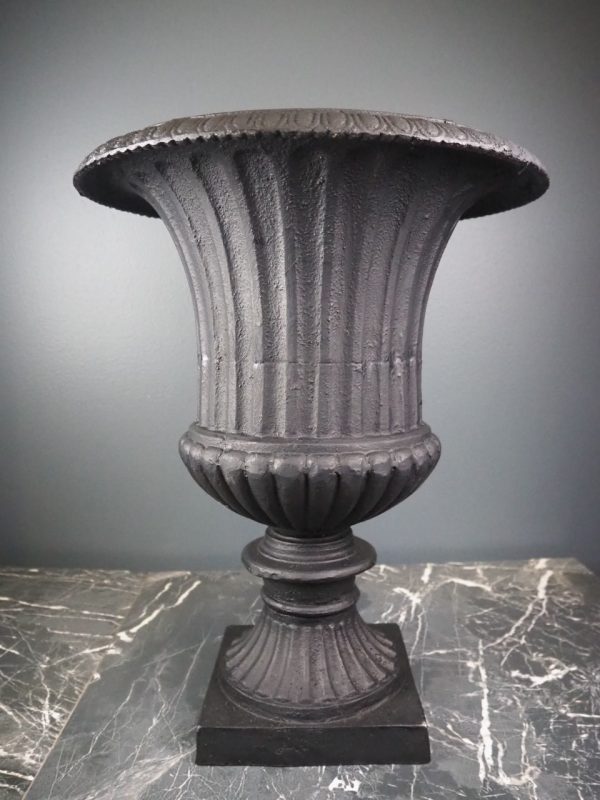 Leopoldo Urn - Image 8