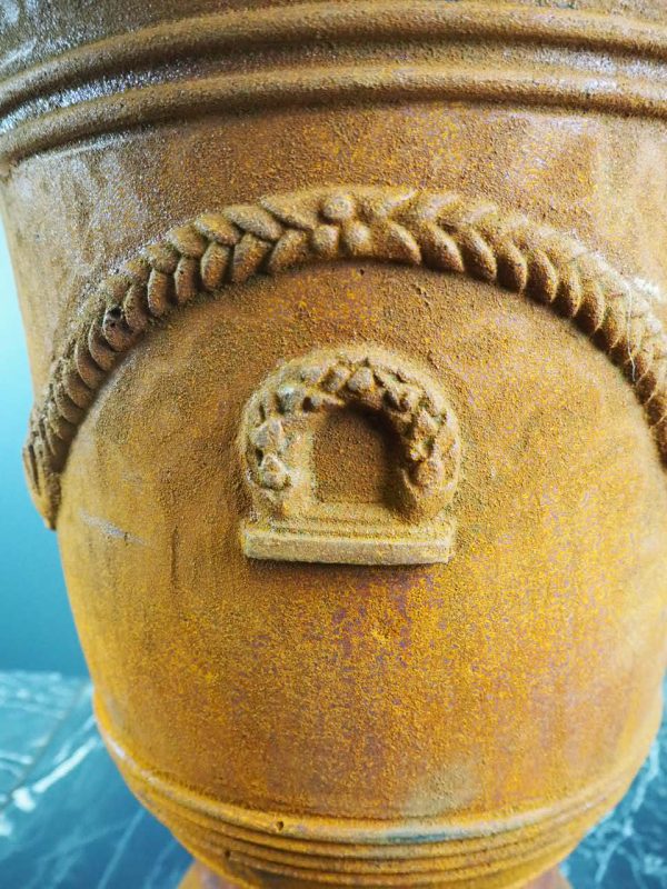 Livia Urn - Image 3