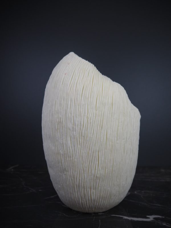 Coral table vase - Image 3