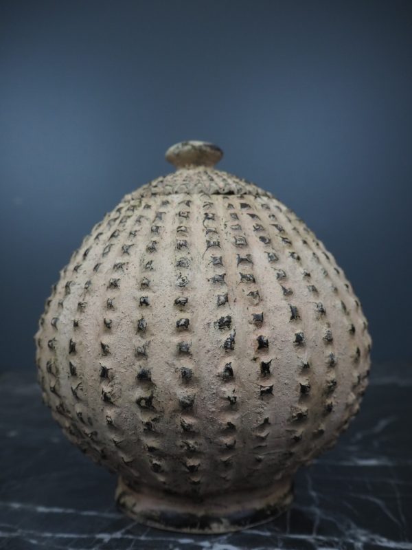 Lobi pot in cement  (small) - Image 2