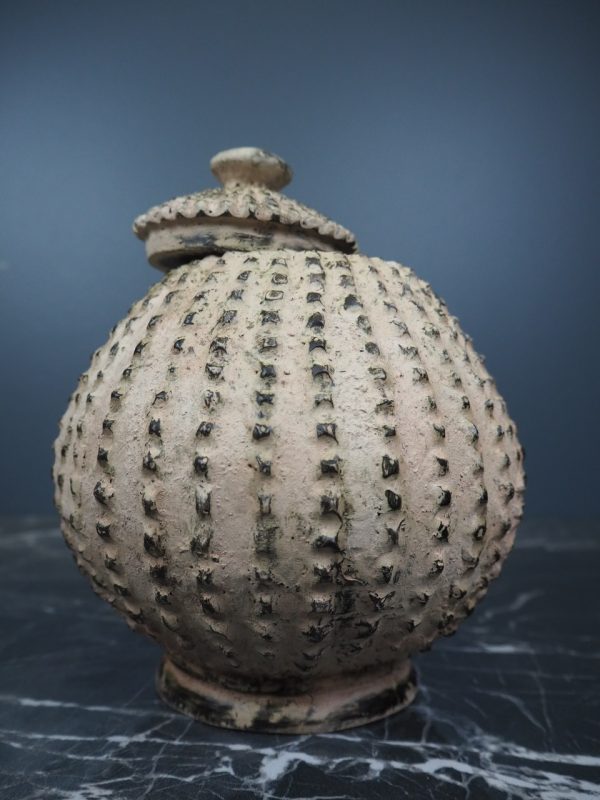 Lobi pot in cement  (small) - Image 6