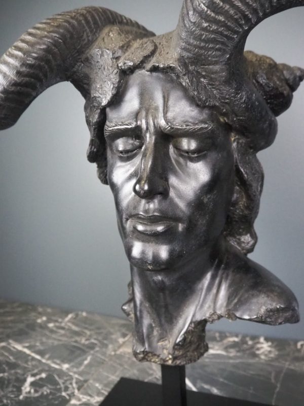 Horn Head Black - Image 2