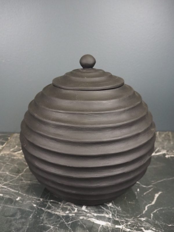 Beehive Pot Matt black - Image 4