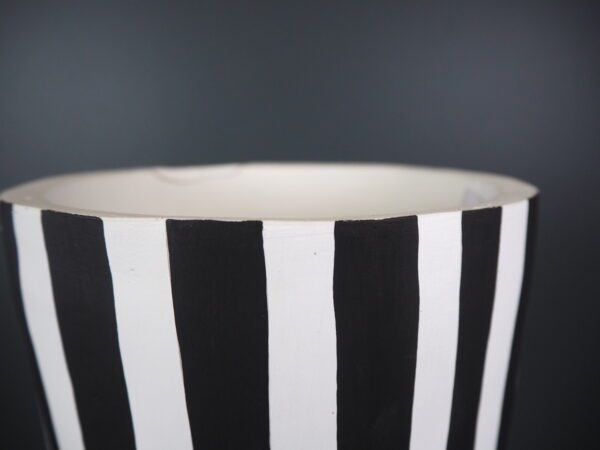 Tall Vase tri-leg black/white stripes - Image 3