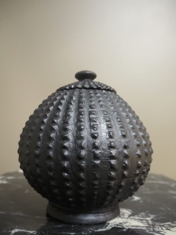 Lobi pot matt black small