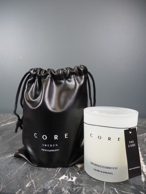Frosted white candle black ceder
