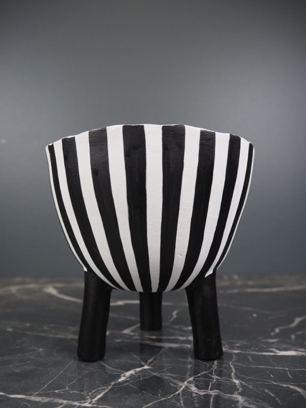 Trileg pot  black/white stripes