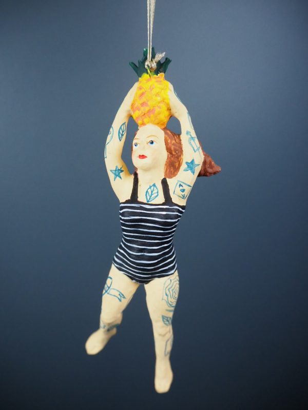 Beach lady  pineapple in blk/white stripes